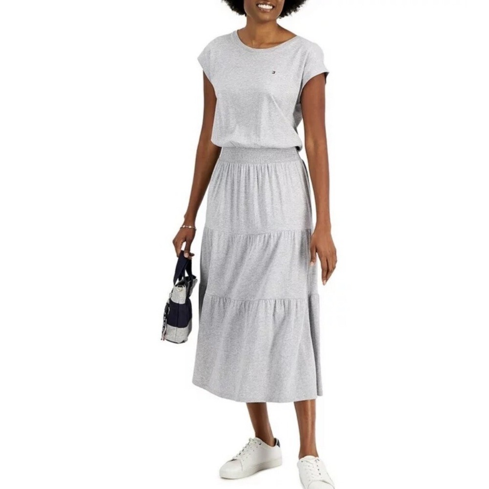 Tommy Hilfiger Gray Tiered Maxi Dress Smocked Waist Casual T-Shirt Womens XS‎